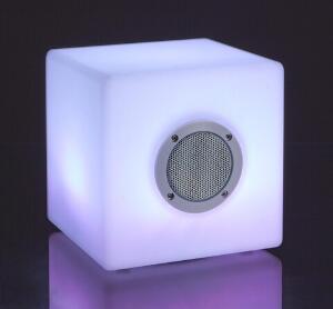 Lampa LED cu difuzor Bluetooth, Bizzotto Cube, 7 culori, cablu USB + telecomanda, 20x20x20 cm
